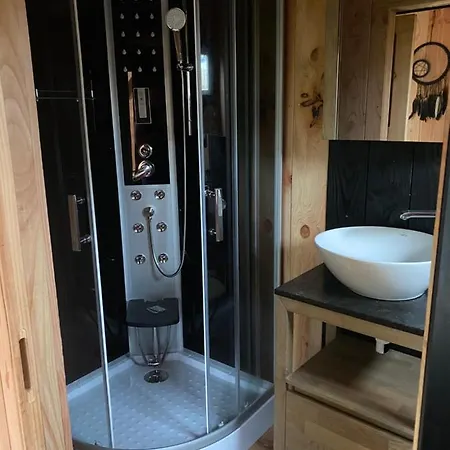 Casa Aan De Plas, B&B Met Sauna En Hottub Of Jacuzzi Nieuwkoop Exterior photo