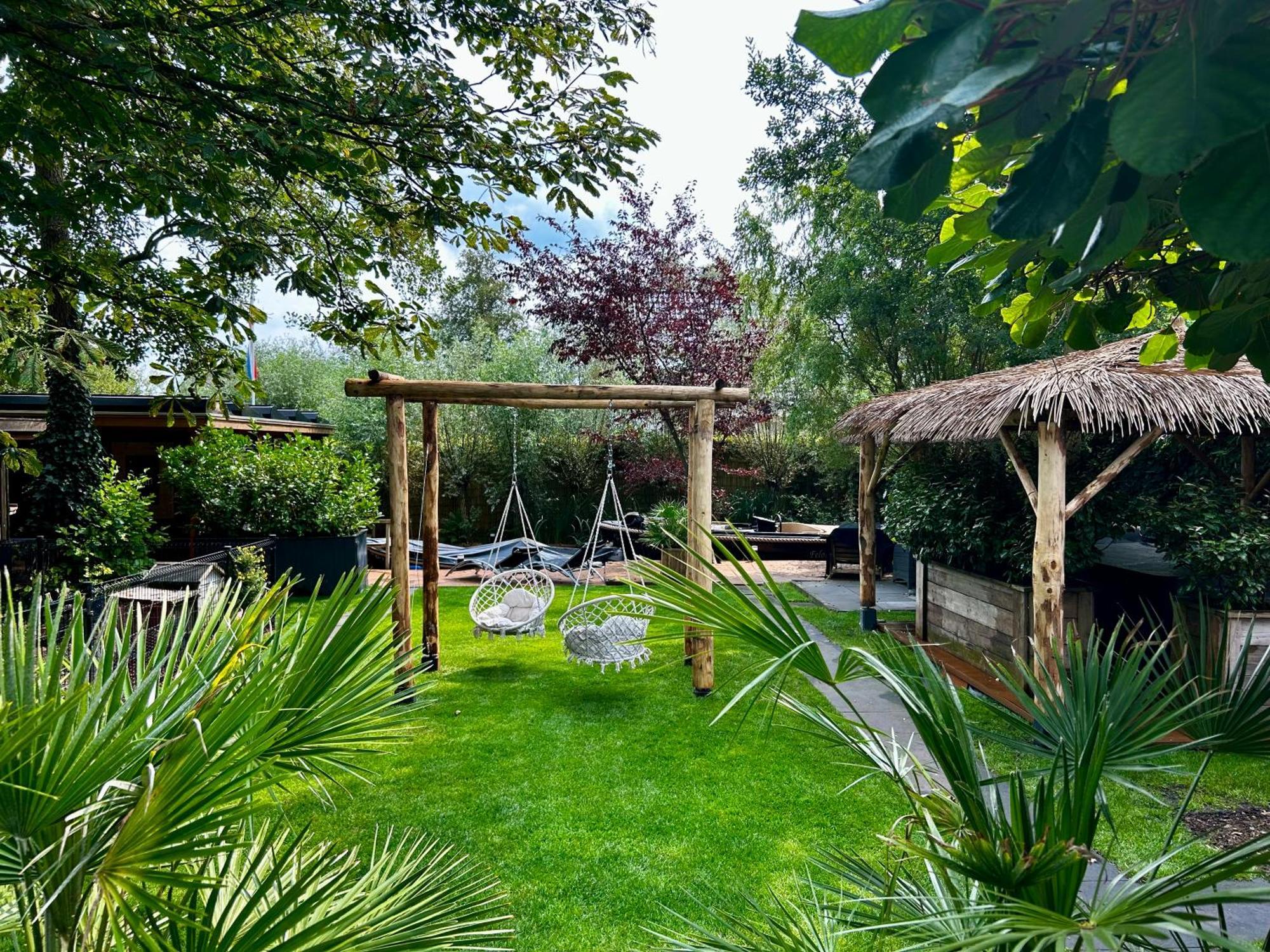 Bed & Breakfast Casa Aan De Plas, Met Sauna En Hottub Of Jacuzzi Nieuwkoop