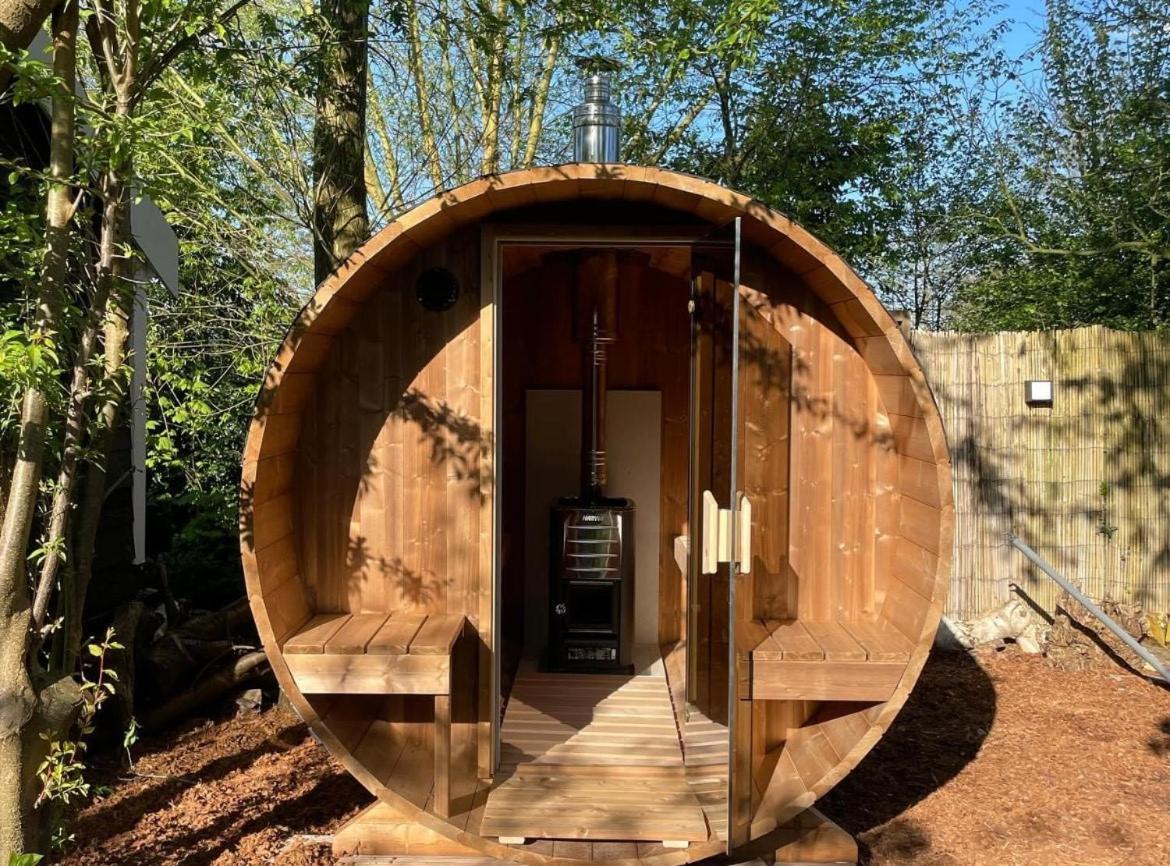 Casa Aan De Plas, Met Sauna En Hottub Of Jacuzzi * Nieuwkoop