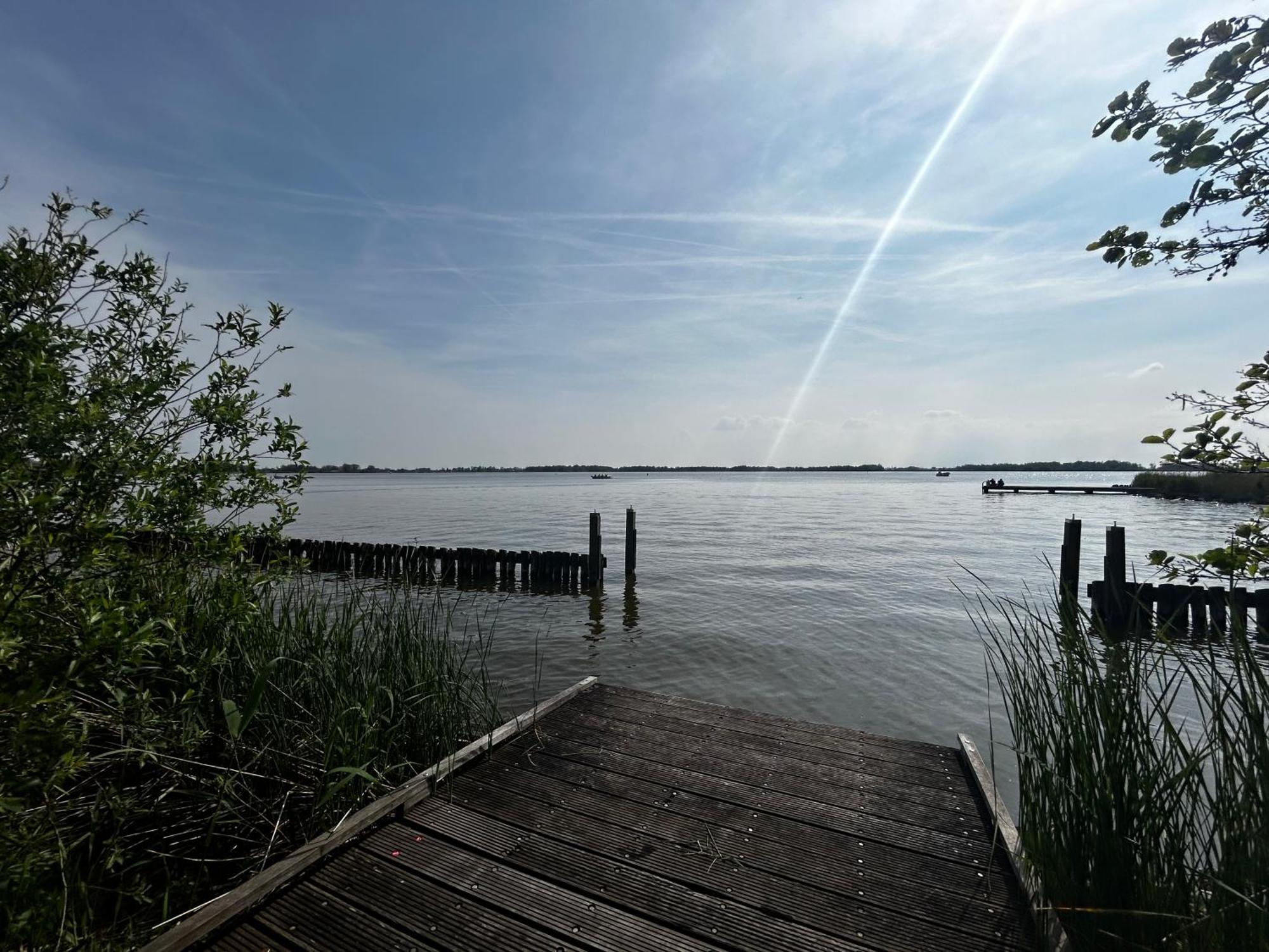 Bed & Breakfast Casa Aan De Plas, Met Sauna En Hottub Of Jacuzzi