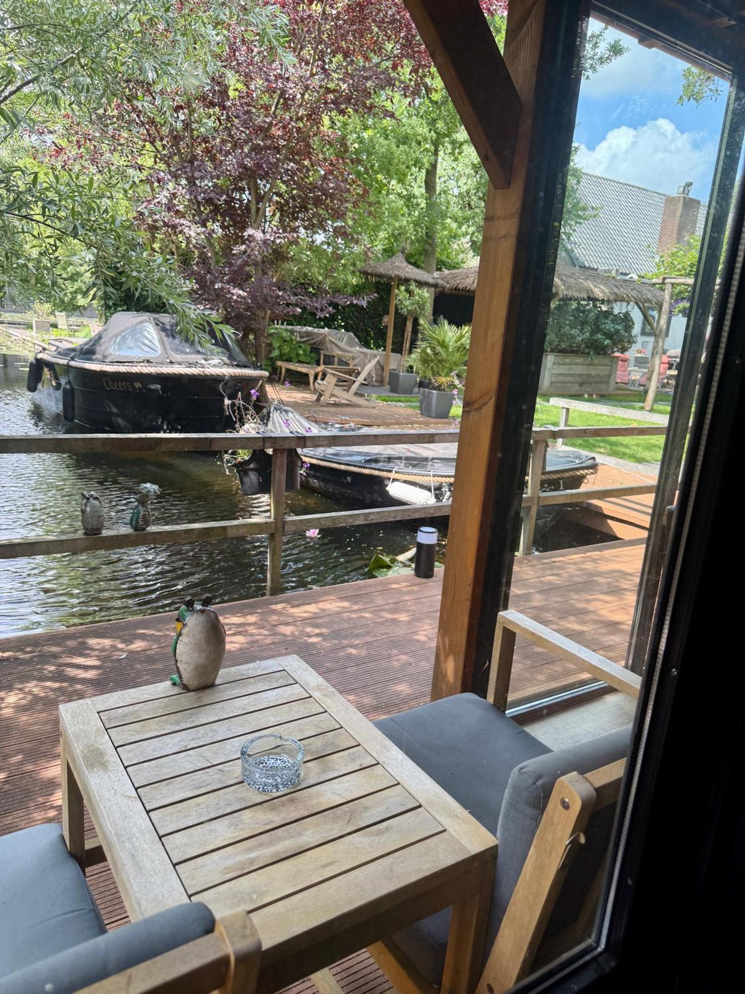 Casa Aan De Plas, Met Sauna En Hottub Of Jacuzzi * Nieuwkoop