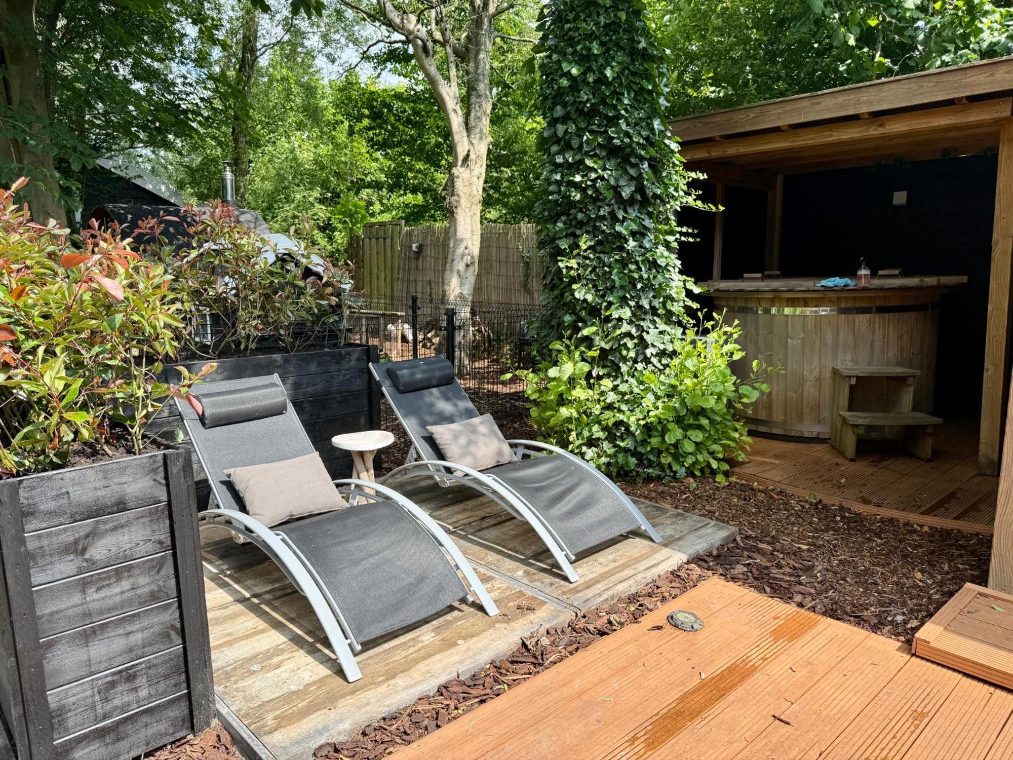 Bed & Breakfast Casa Aan De Plas, Met Sauna En Hottub Of Jacuzzi Nieuwkoop